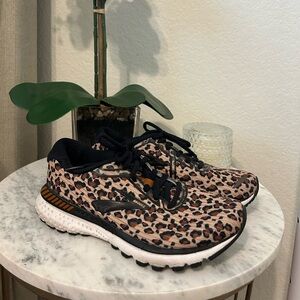 Brooks Adrenaline GTS
